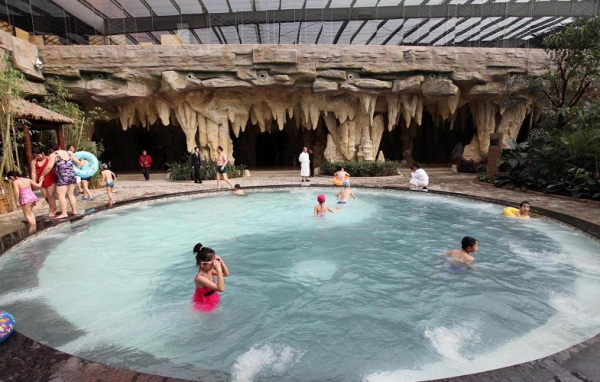 【旅游攻略】冰火两重天 盘点省内知名温泉滑